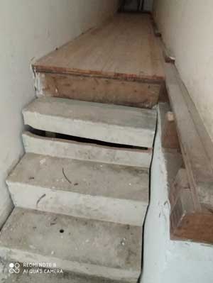 Gemeindezentrum Pentalofos, Bühne renoviert